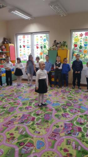 received 416900385550939