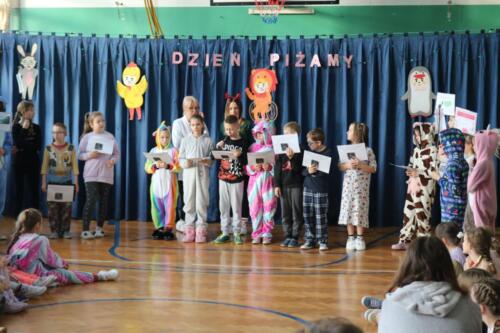 dzienpizamy029