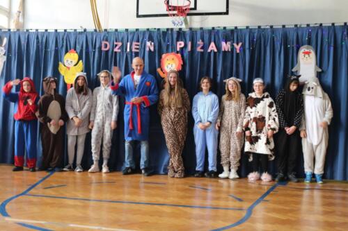 dzienpizamy058