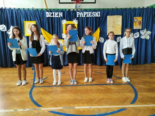 dzienPapieski22 003